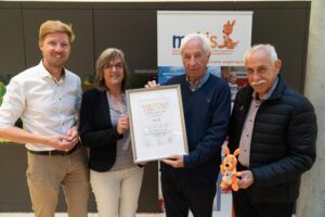 🎉 Offizielle Stiftungsurkunden-Übergabe!